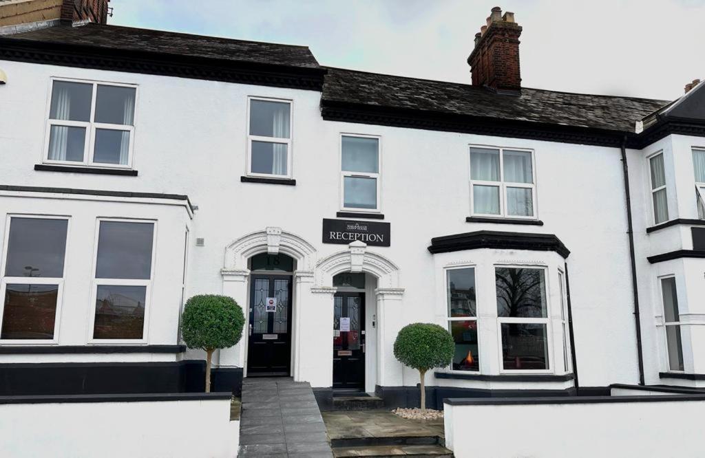 Marlborough Hotel Norwich Exterior photo